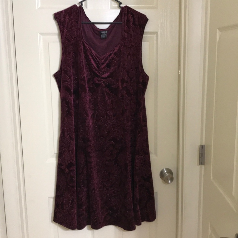 Skater dress with skulls